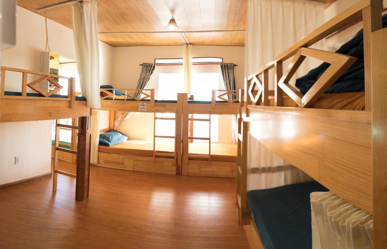 Appartement Nhà của Người và Ta à Đà Lạt Extérieur photo