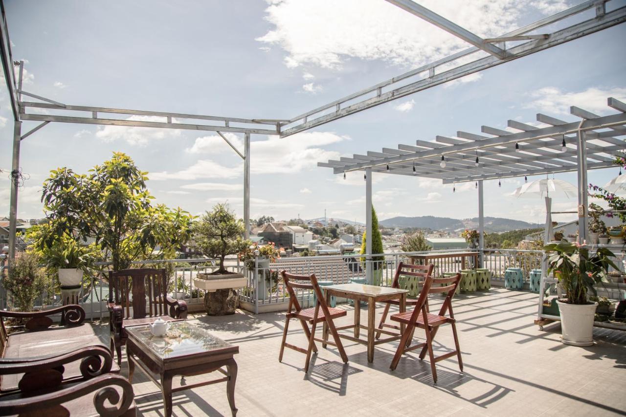 Appartement Nhà của Người và Ta à Đà Lạt Extérieur photo